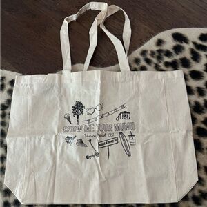 Show me your Mumu canvas tote